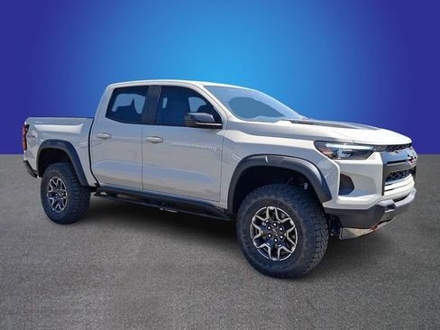 New 2026 Chevrolet Colorado ZR2 AWD/4WD image 2