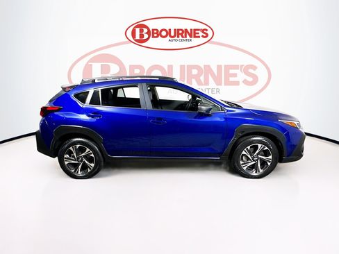 Used 2024 Subaru Crosstrek 2.0i Premium AWD/4WD image 11