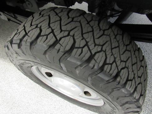 Used 2022 Ford F250 XL w/ Power Equipment Group image 21