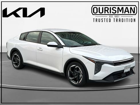 New 2025 Kia K4 EX image 1