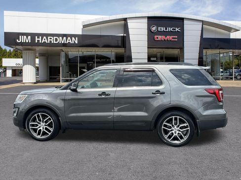 Used 2017 Ford Explorer Sport w/ Equipment Group 401A AWD/4WD image 4