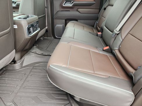 New 2026 GMC Sierra 2500 Denali w/ Denali Reserve Package image 34