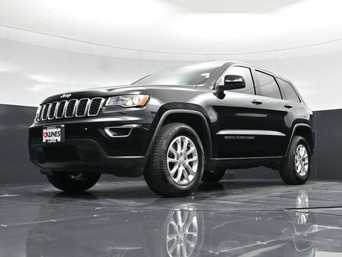 Used 2022 Jeep Grand Cherokee Laredo E image 52