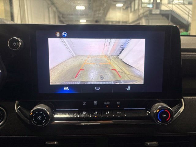 Used 2025 Chevrolet Colorado W/T w/ Advanced Trailering Package AWD/4WD image 18