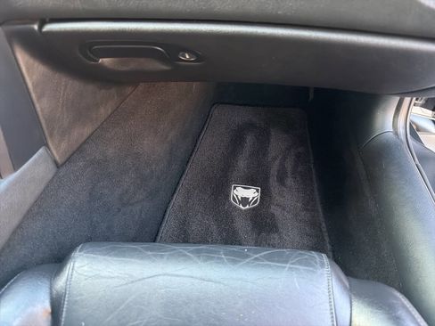 Used 2004 Dodge Viper SRT-10 image 28