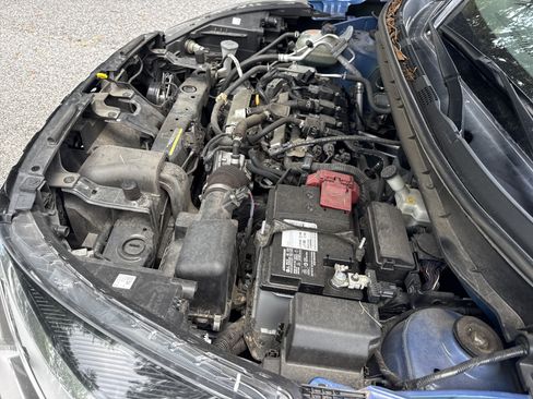 Used 2023 Nissan Kicks SV FWD image 36