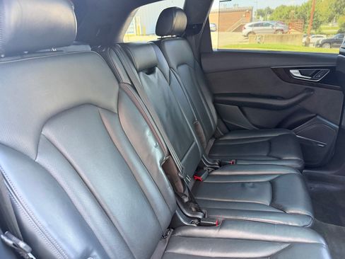 Used 2017 Audi Q7 3.0T Prestige w/ Prestige Package AWD/4WD image 23