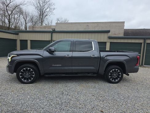 Used 2023 Toyota Tundra Limited image 3