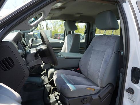 Used 2011 Ford F250 XL w/ XL Value Pkg AWD/4WD image 12