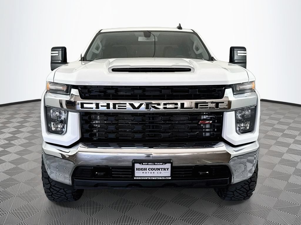 Used 2023 Chevrolet Silverado 2500 LT AWD/4WD image 2