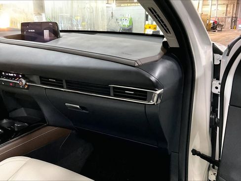 Used 2024 MAZDA CX-30 2.5 Turbo w/ Premium Package image 18