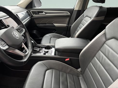 Used 2021 Volkswagen Atlas SEL Premium image 19