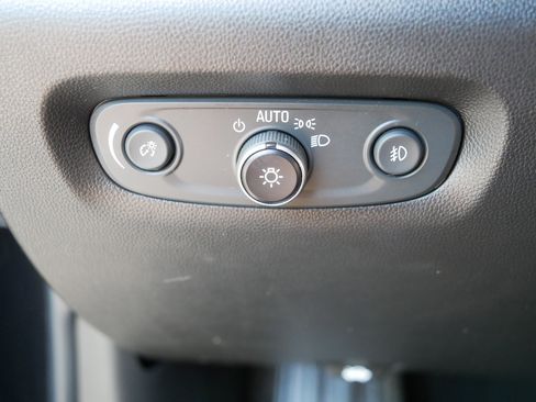 Used 2019 Chevrolet Traverse LT w/ LPO, Blackout Package AWD/4WD image 26