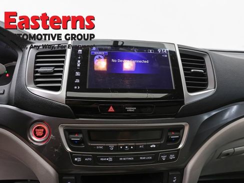 Used 2018 Honda Pilot EX-L image 11