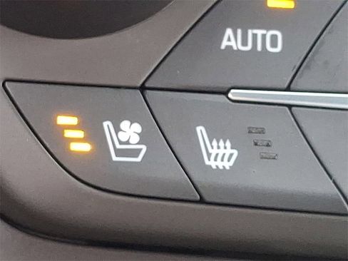 Used 2017 Chevrolet Corvette Stingray Coupe w/ 3LT Preferred Equipment Group image 22