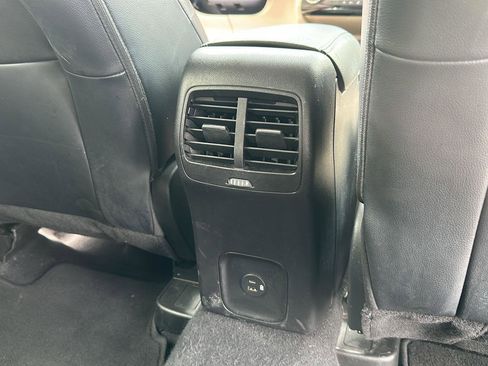 Used 2021 Ford Escape SEL image 16