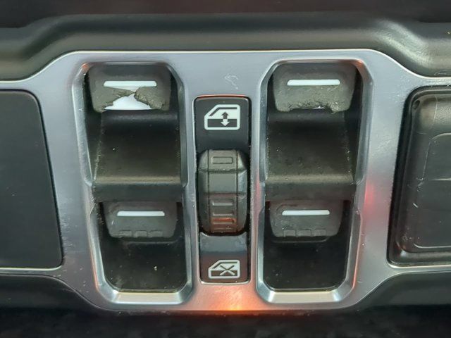 Used 2021 Jeep Wrangler Unlimited Sahara AWD/4WD image 24