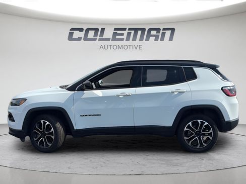 Used 2024 Jeep Compass Limited AWD/4WD image 2