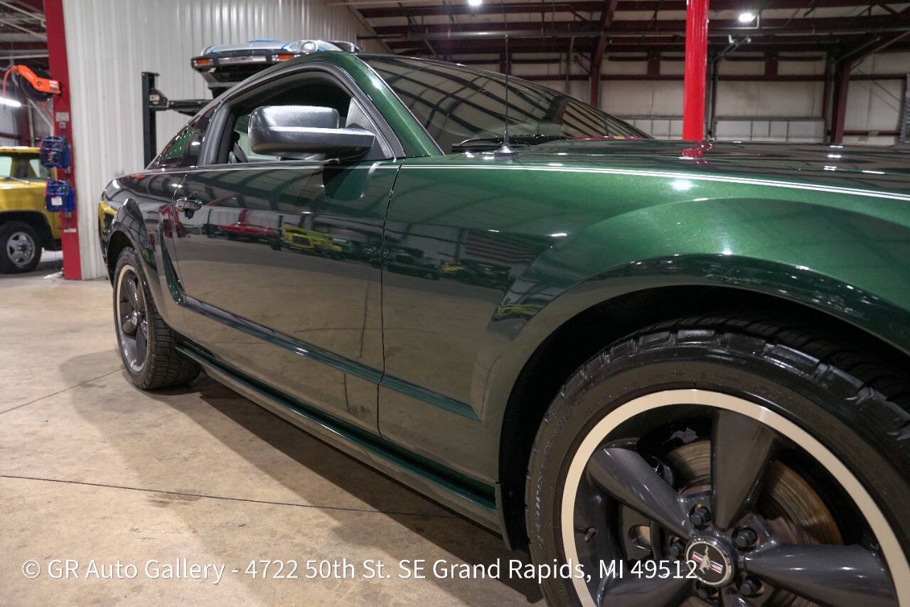 Used 2009 Ford Mustang GT Premium RWD image 37