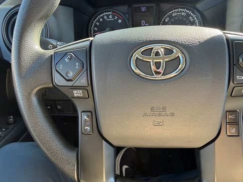 Used 2020 Toyota Tacoma SR image 24