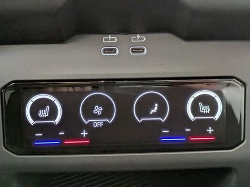 Used 2026 BMW M5 Base w/ Executive Package image 13