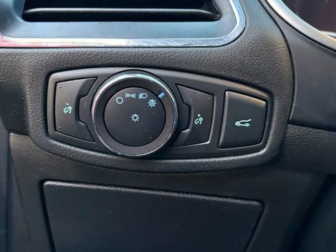 Used 2018 Ford Edge Titanium image 13