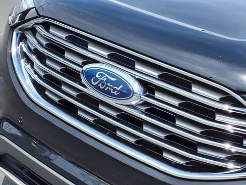 Used 2021 Ford Edge Titanium AWD/4WD image 32