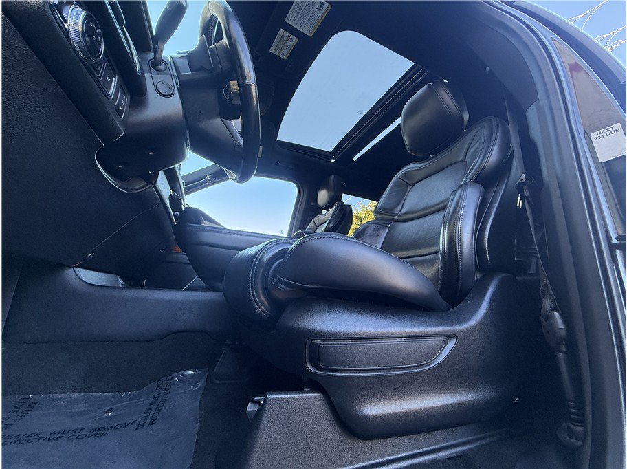 Used 2019 Lincoln Navigator L Select RWD image 9