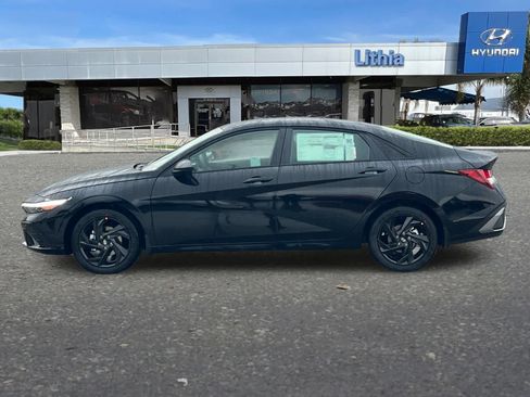 New 2026 Hyundai Elantra Sport image 6