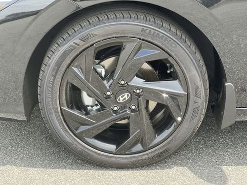 New 2026 Hyundai Elantra Sport FWD image 32