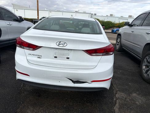 Used 2017 Hyundai Elantra SE FWD image 6