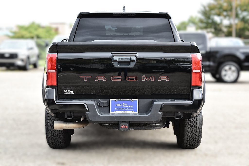 Used 2024 Toyota Tacoma TRD Off-Road AWD/4WD image 8