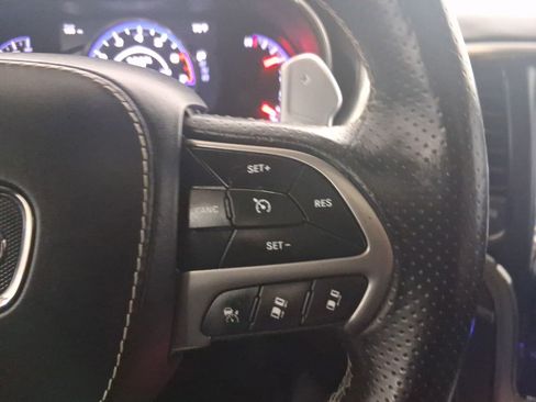 Used 2017 Jeep Grand Cherokee SRT AWD/4WD image 23