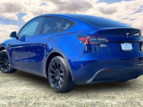 Used 2023 Tesla Model Y Long Range image 4