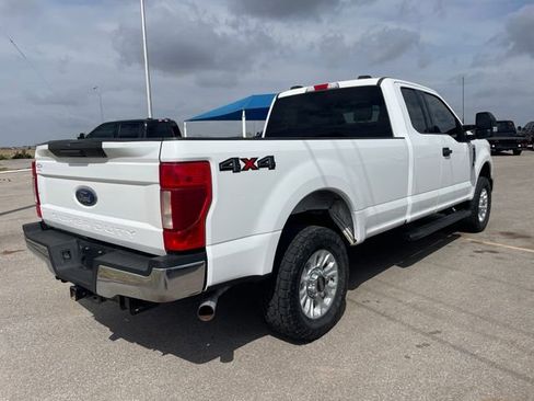 Used 2022 Ford F250 XLT image 3