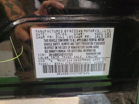 Used 2025 Nissan Sentra SV FWD image 33