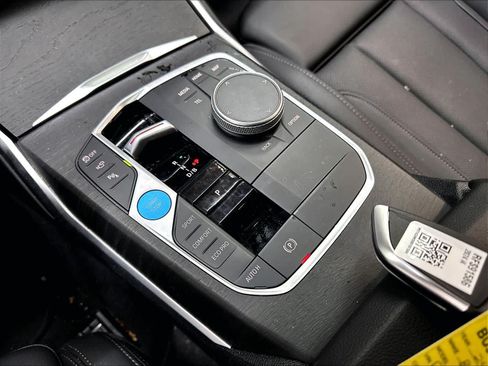 Used 2024 BMW i4 eDrive35 w/ Premium Package RWD image 35