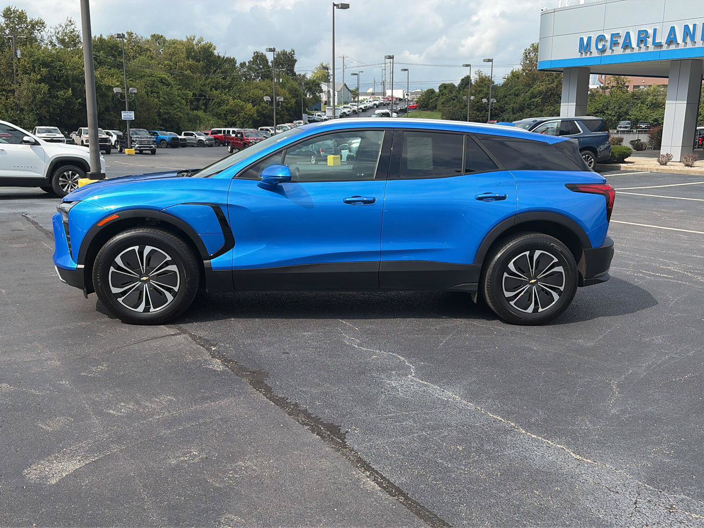 Used 2024 Chevrolet Blazer EV LT AWD/4WD image 2