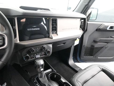 New 2025 Ford Bronco Outer Banks image 5