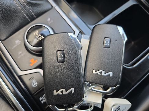 Certified 2023 Kia Sorento SX AWD/4WD image 36