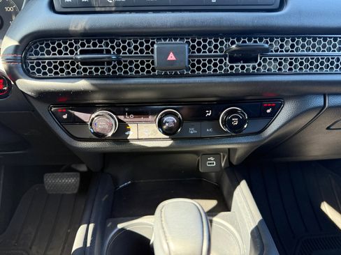 Certified 2025 Honda HR-V Sport image 13
