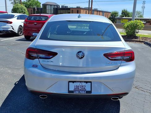 Used 2018 Buick Regal Preferred FWD image 20