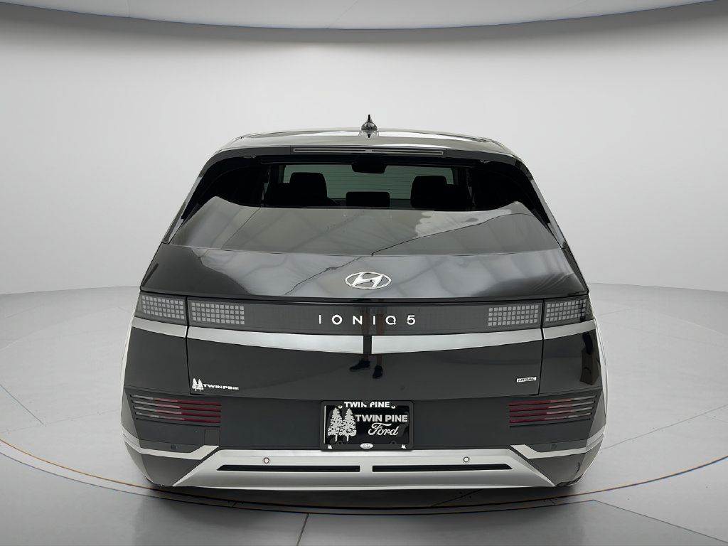 Used 2024 Hyundai Ioniq 5 SE AWD/4WD image 7