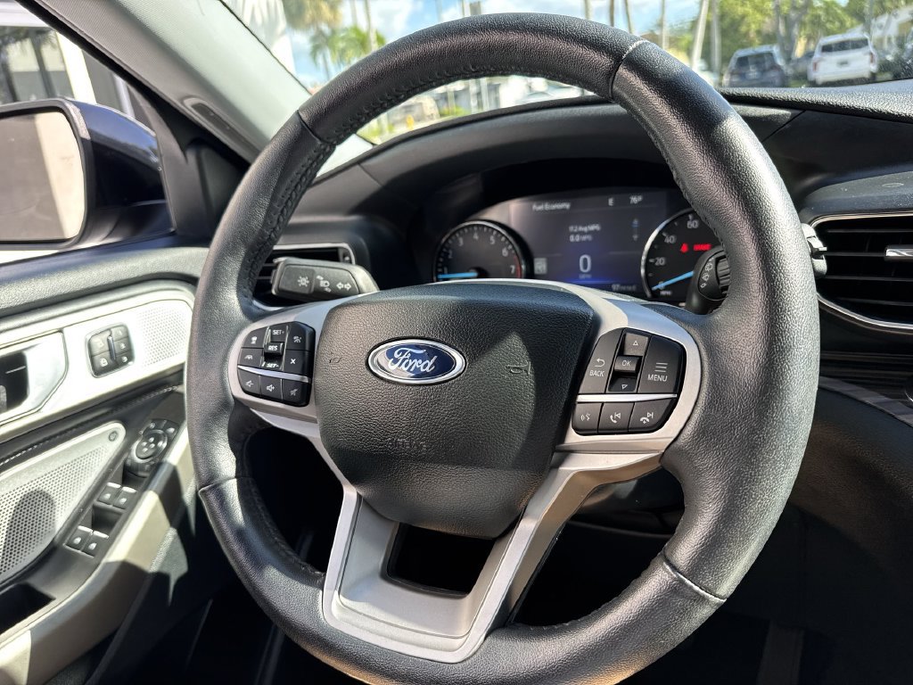 Used 2023 Ford Explorer Limited w/ Limited Technology Package RWD image 54
