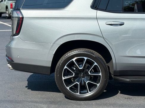 Used 2025 Chevrolet Tahoe RST w/ Comfort Package AWD/4WD image 9