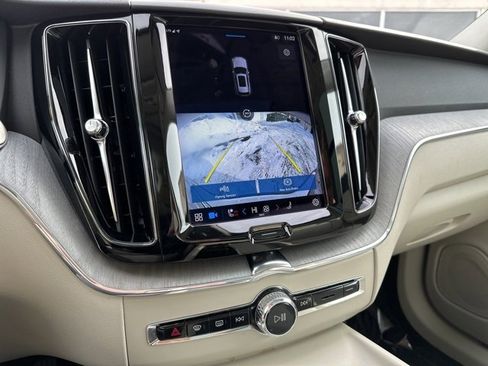 Certified 2023 Volvo XC60 B5 Plus w/ Climate Package image 24
