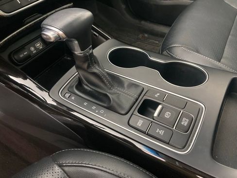 Used 2019 Kia Sorento EX w/ EX Touring Package image 9