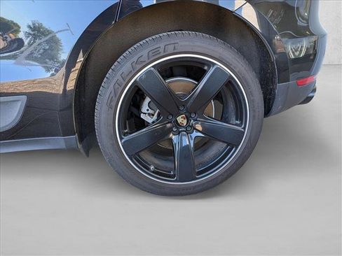 Used 2016 Porsche Macan S AWD/4WD image 23