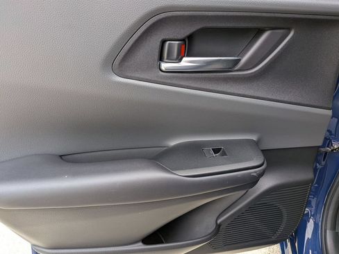 Used 2023 Toyota Prius XLE FWD image 22