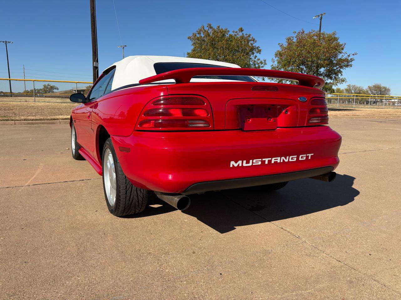 Used 1994 Ford Mustang GT RWD image 33